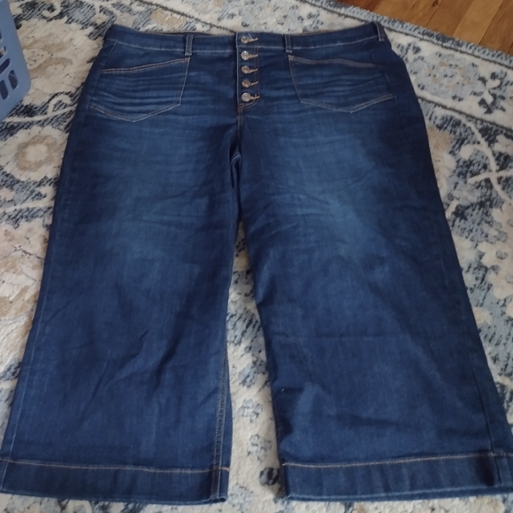 Women's Plus SizeTorrid High Rise Blue Jeans Classic Denim - Picture 2 of 6